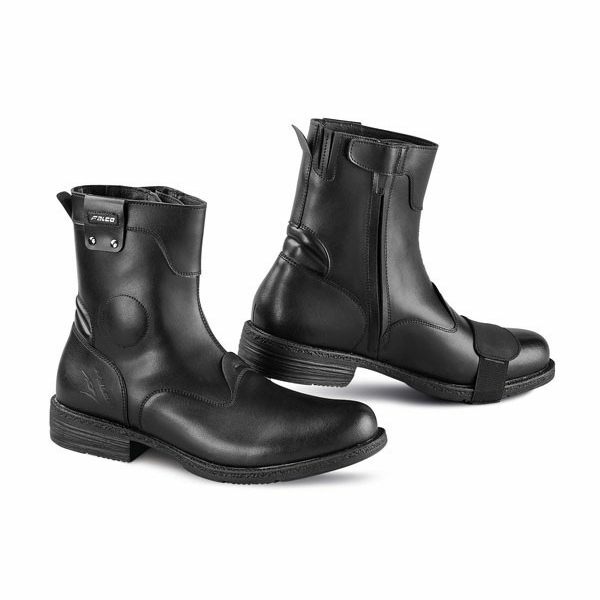 mens short engineer boots